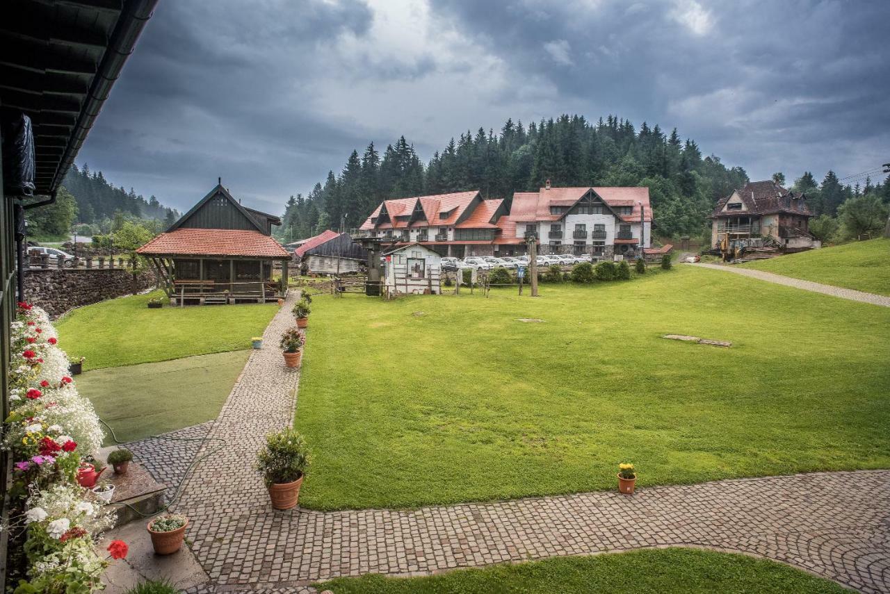Lobogo Resort Vlahita Buitenkant foto